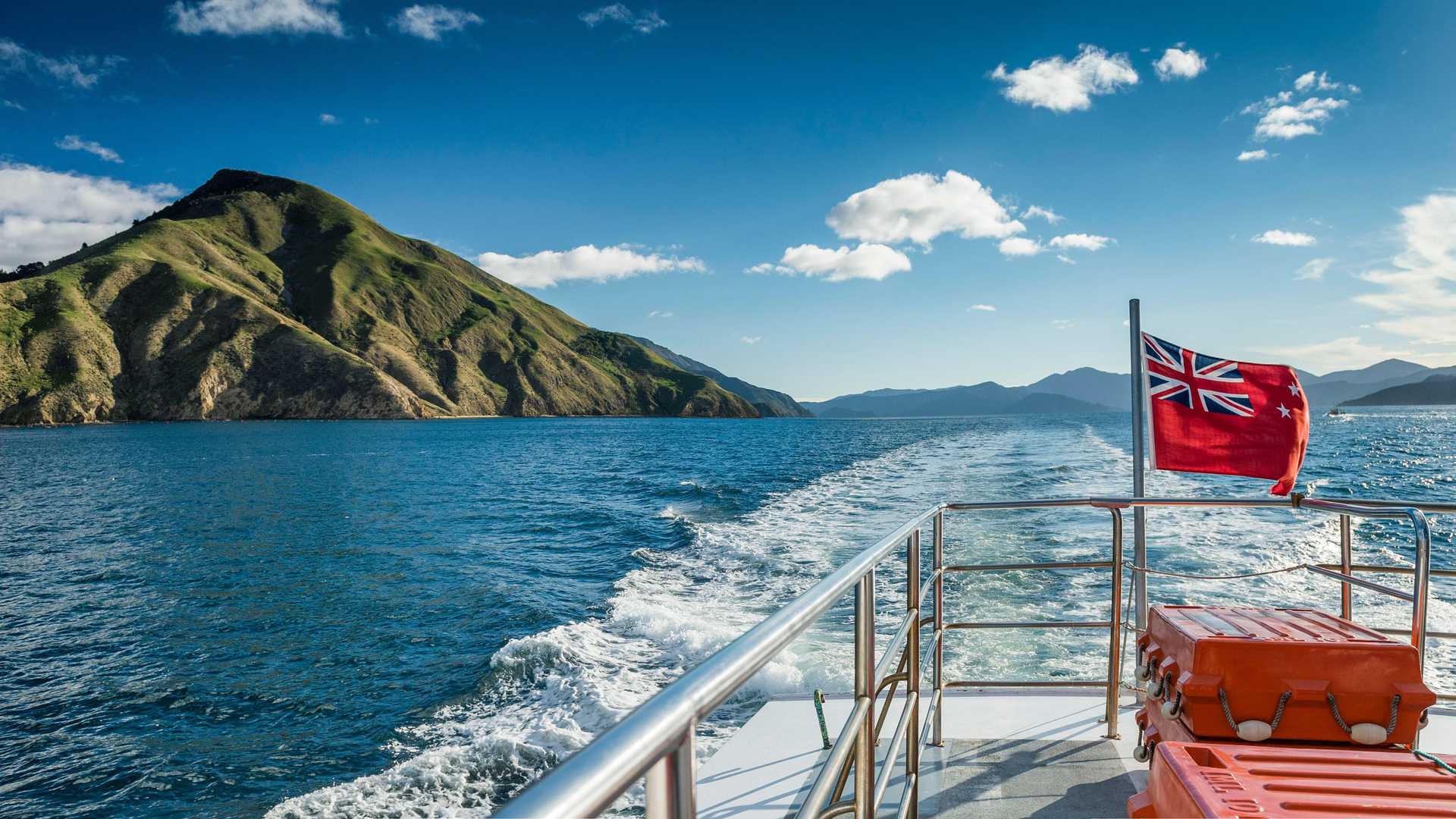New Zealand's Boat Hire Experts hero image